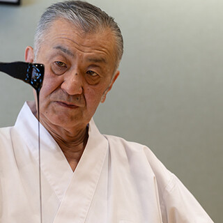 職人歴50年◆丁寧な仕込みや所作。江戸前鮨の仕事を受け継ぐ