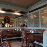 Sarabeth's - オープン前の店内