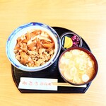 やぶ善 - ■ 牛丼、980円