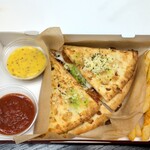 ピザハット - 料理写真:ハットメルツ（マルゲリータ）