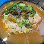 博多らーめん塩原いってつ - 半チャーハンの残りにスープぶっかけ