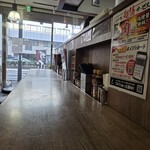 伝説のすた丼屋 - 店内
