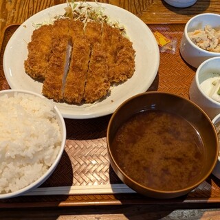 とんかつは飲み物。_0