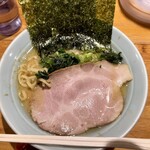 家系ラーメン 山下醤造 - ラーメン ¥1000