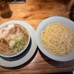 えっちゃんラーメン。 - もり中華 並 1050円