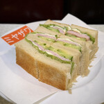 みやざわ - ■ベーコンとクリームチーズサンド ￥1.200・本日ベーコンがなかったのでハムで代用