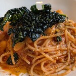 Trattoria Tabule - 白インゲンと鱈のアラビアータ　上の黒いのは黒キャベツ。辛さは控えめで食べやすいです。