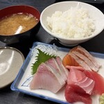 三代目 田久保食堂 - 