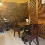 ジュリアン - 店内