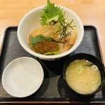 魚っ喰いの田 - ひらめの漬け丼