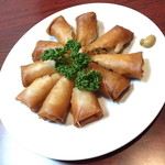 四川食府 - ４，０００円コースの「春巻き」（ひとりあたり１本の半分）２０１５年１月