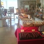 ドミニク ドゥーセの店 - 良い雰囲気の店内