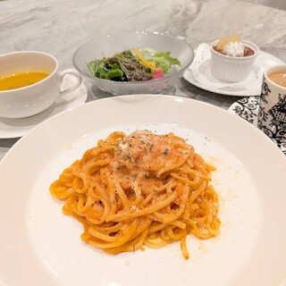French parlor LA CLEMENTINE （クレモンティーヌ）のご予約 - 松山市