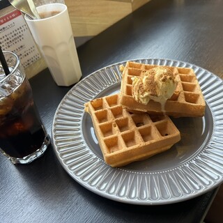 cafe Yummy Waffle_0