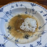 中国菜 Guu - ヨシキリザメのフカヒレ　2／3を食べて残りのソースはごはんを投入してソースにからめて食べました！