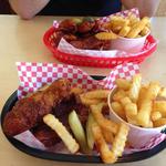 BELLE'S HOT CHICKEN - 料理写真: