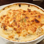 グリル満天星 麻布十番 - チキンとキノコのマカロニグラタン