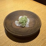 鮨 一二郎 - 平目のお造り。スターターはやっぱり平目くんです❤️