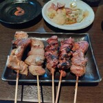 やきとん みつぼ 高田馬場店 - ガツ、カシラ、ハツモト、ハツ、ハツ全て塩