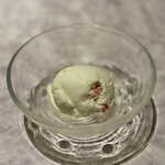 生つくねと秘伝しゃぶしゃぶ 田 - 杏仁アイス