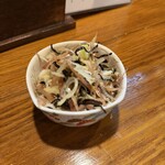 もつ焼き ぶちや。 - みょうがの塩昆布の酒泥棒