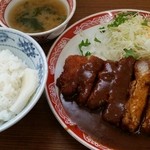 石川 - トンカツ定食