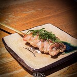 純・懐石焼鳥 串焼ちゃぼ蔵 - 梅しそ 300円