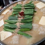 博多もつ鍋と鉄板もつ焼 たじまや - 