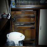 ハロー - 木製の冷蔵庫は現役