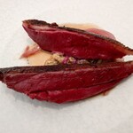 ベルエキップ - 鴨肉の噛んだ時の旨味
      後味が凄まじい鴨肉と凄く合うんだよなあ❗️
      
      ず太い旨味感が長〜〜ぁく、続くなあ❗️
      
      僕は次回も、コチラの新しい鴨の方でお願いしたい‼️