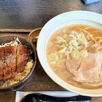RAMEN KURAICHI - 醤油ラーメンとセットのカツカレー