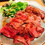 焼肉･すき焼き･しゃぶしゃぶ萬野屋別邸 - 和牛赤身肉のローストビーフ
