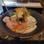 ただいま変身中 - 極濃厚牡蠣ラーメン（1180円）