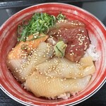 海鮮丼の駅前 - 