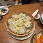 CLASSIC参鶏湯 - 韓国式蒸し餃子マンドゥ
