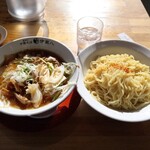 築地の中華そば 伊蔵八 - 