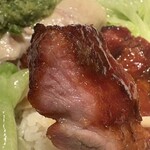 筑紫樓 - 赤醤油が綺麗　