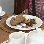 Maya Ubud Resort & Spa - 