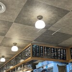 太陽ホエール - 店内雰囲気。