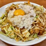 肉野菜炒め ベジ郎 - 料理写真:ポン酢定食、野菜マシマシ600g、とり唐揚特盛200g、背脂大油 40g、ご飯大盛り 300g、生卵