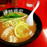 ラーメン 伊勢原家 - 料理写真: