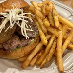 KAKUMEI Burger & cafe - 