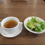 シャトン - スープとサラダ