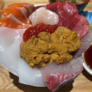 立ち食い海鮮丼 みこ食堂_0