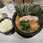 横浜家系 てつ家 - 