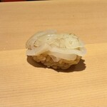 鮨 一二郎 - 剣先イカ。春夏のイカはパリッとしていて美味！