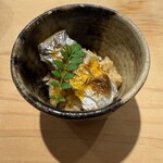 鮨 一二郎 - 太刀魚の小丼✨和歌山県湯浅の太刀魚食べたことありますか？愛媛、長崎と続いて国内漁獲量第3位の和歌山県。むっちりしていて塩焼きが一番美味しいのです！