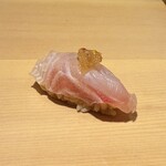 鮨 一二郎 - ここから握り↓鯛。夏の旬！関西の鯛は絶品です！