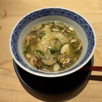 鮨 一二郎 - 鱧の茶碗蒸し。お鮨屋さんの茶碗蒸しが大好き。