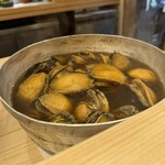 鮨 一二郎 - お鍋いっぱいの煮鮑〜❤️